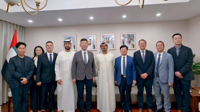 扬子江药业集团董事长徐浩宇拜会阿联酋驻华大使哈马迪